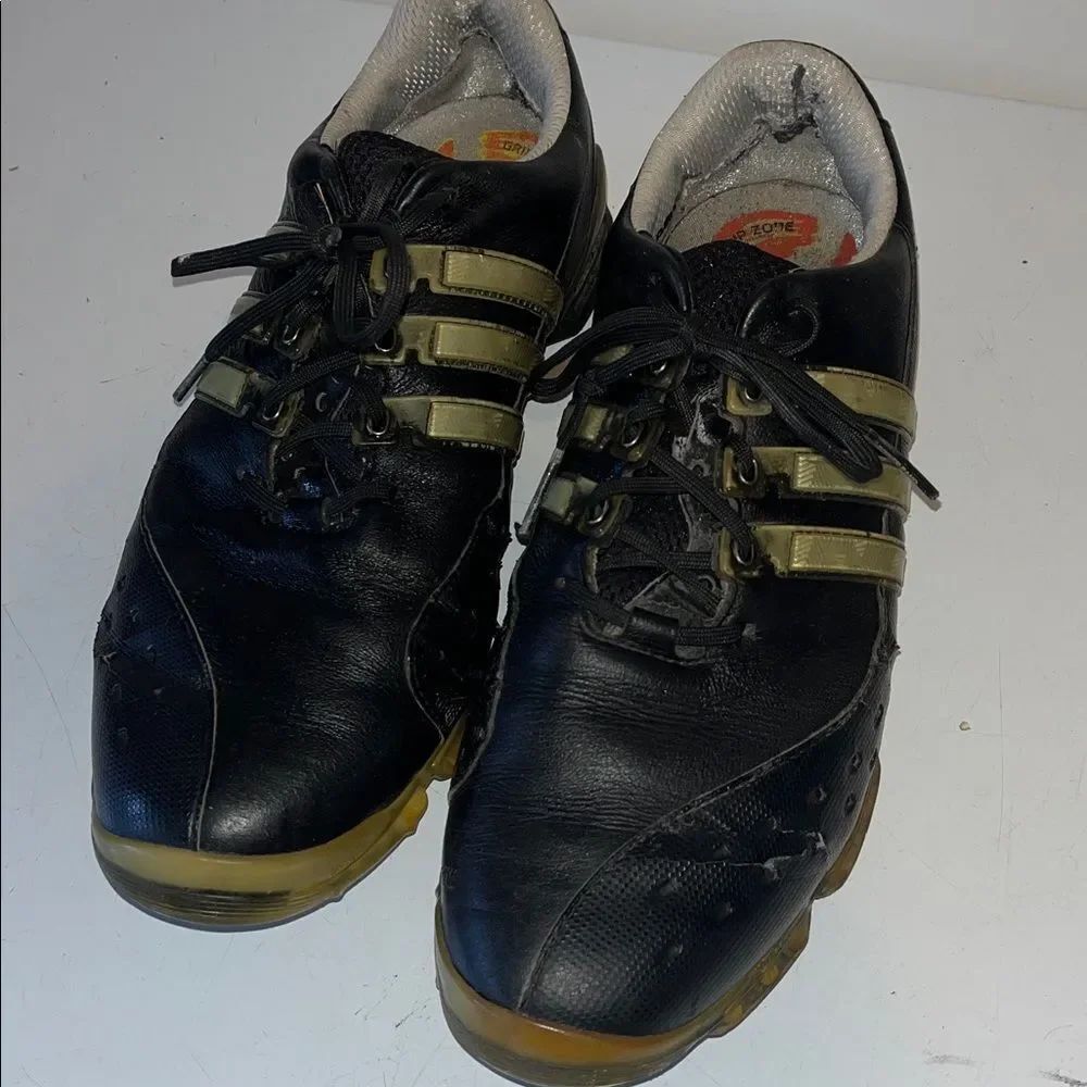 Black worn used Adidas Fitfoam golf shoes cleats 10 cracked